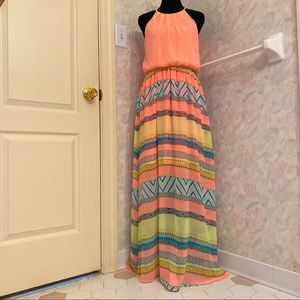 🛍Umgee halter-neck neon maxi dress size S👗